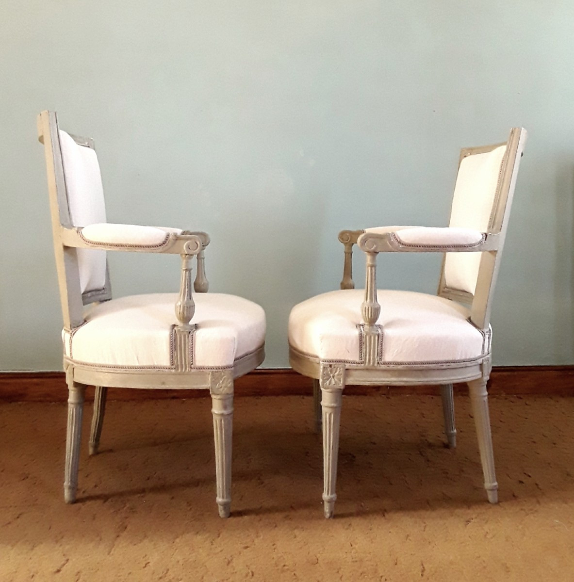 Paire de fauteuils d'époque Louis XVI. Estampillés Othon.-photo-4