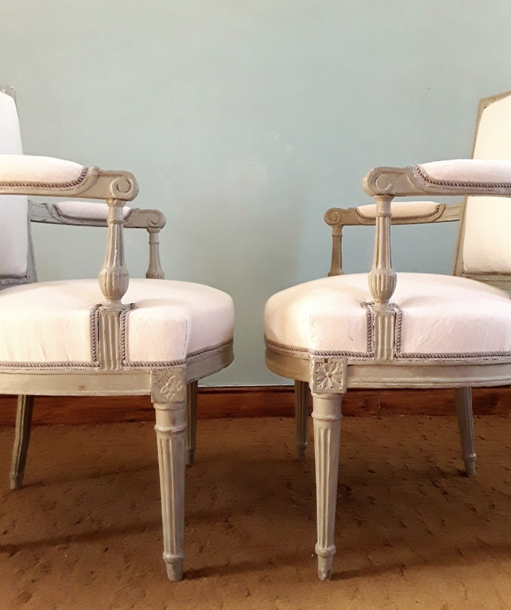 Paire de fauteuils d'époque Louis XVI. Estampillés Othon.