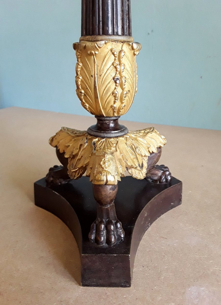 Paire de bougeoirs en bronze. Début du XIX ème.-photo-2