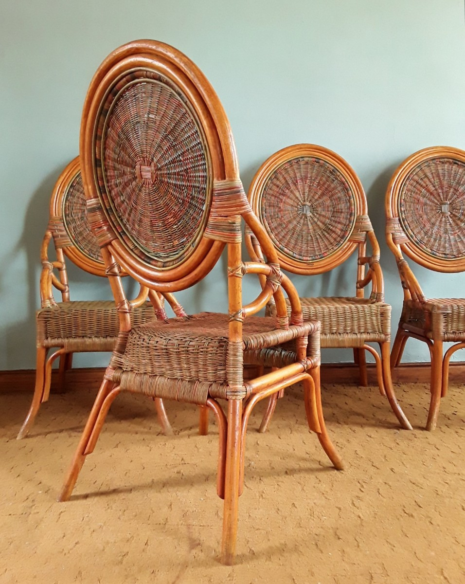 Suite de quatre chaises en rotin et bambou polychrome. (H 112 cm)-photo-3