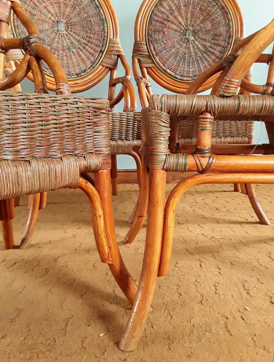Suite de quatre chaises en rotin et bambou polychrome. (H 112 cm)-photo-5