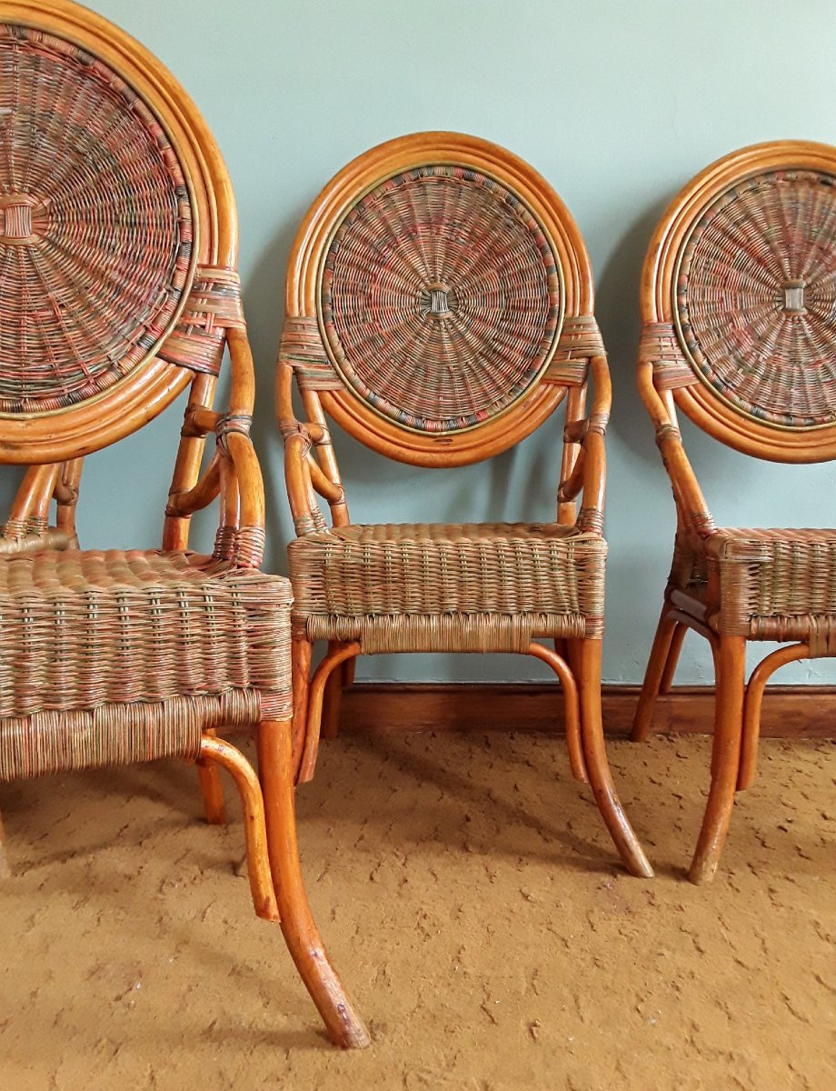 Suite de quatre chaises en rotin et bambou polychrome. (H 112 cm)-photo-8