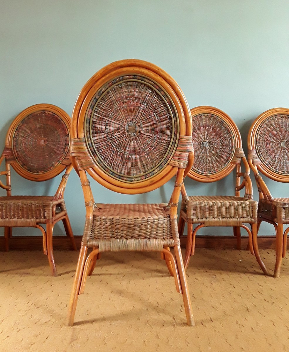 Suite de quatre chaises en rotin et bambou polychrome. (H 112 cm)-photo-7