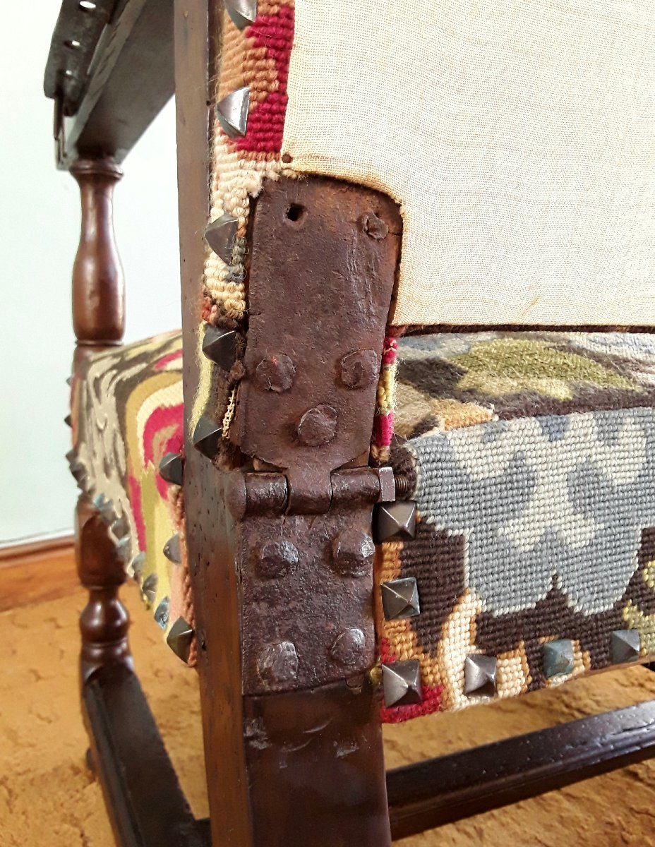 Important fauteuil à crémaillère d'époque Louis XIII.-photo-1