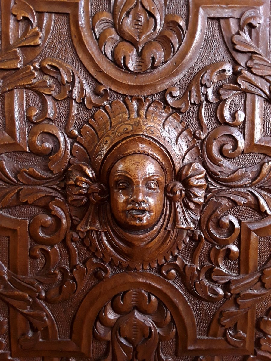 Renaissance-era Cabinet. -photo-3