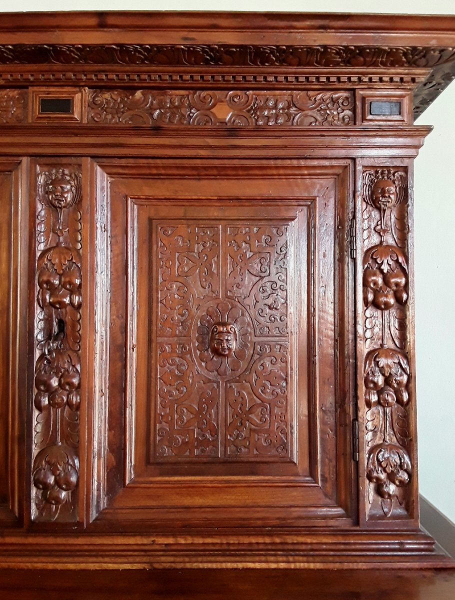 Renaissance-era Cabinet. -photo-4