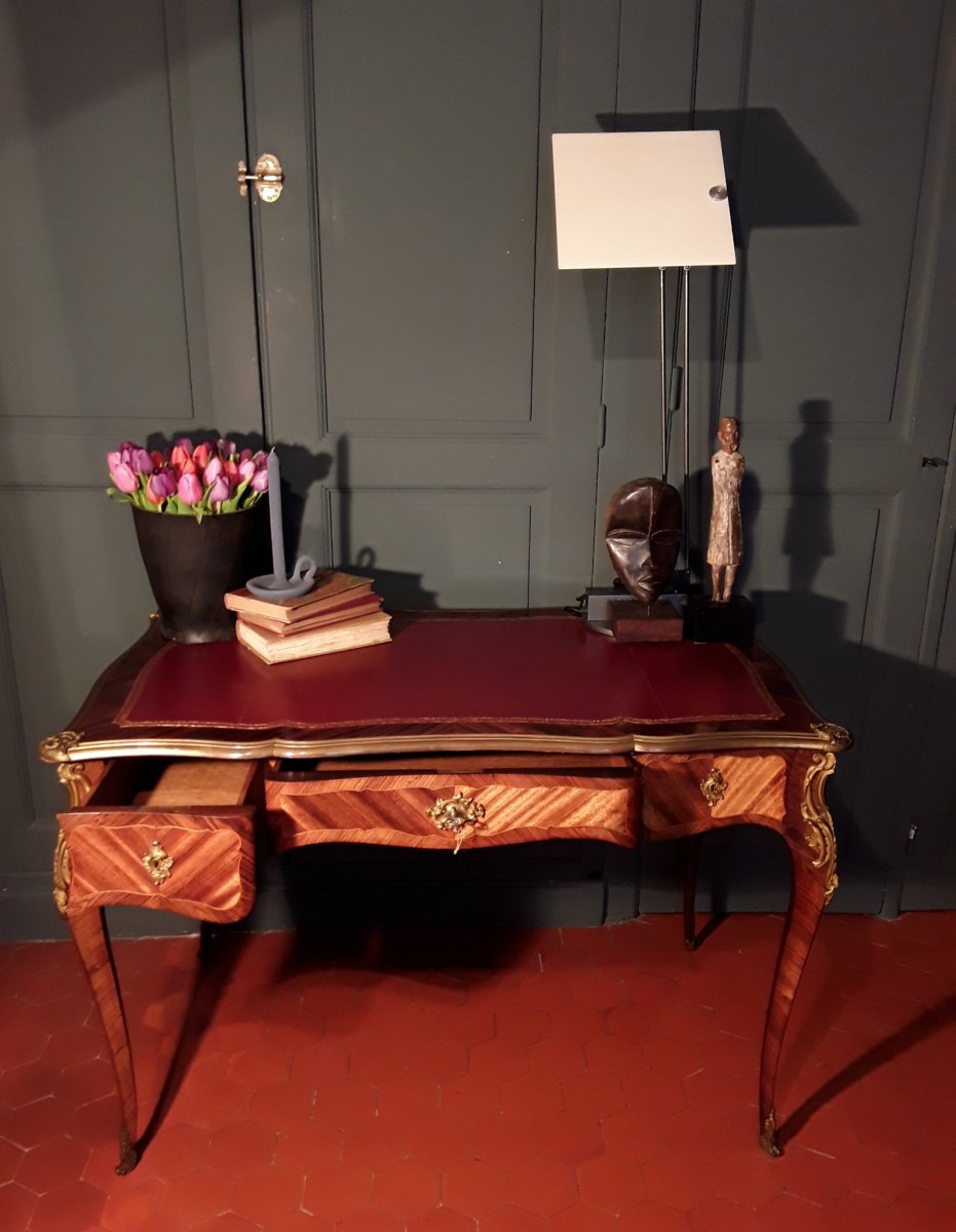 Bureau Plat En Marqueterie De Style Louis XV. -photo-5