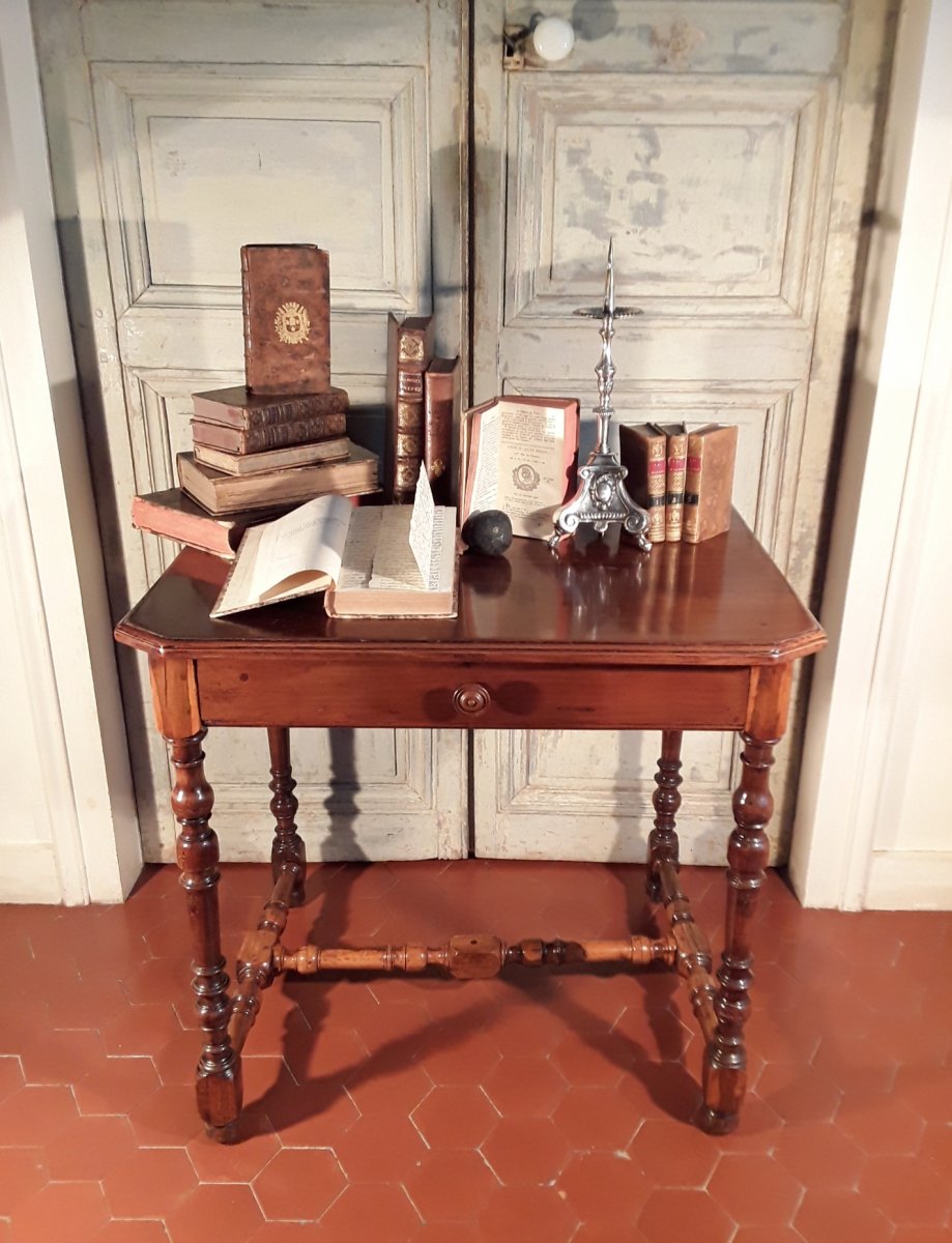 Louis XIII Period Table In Gaïac Wood.-photo-2