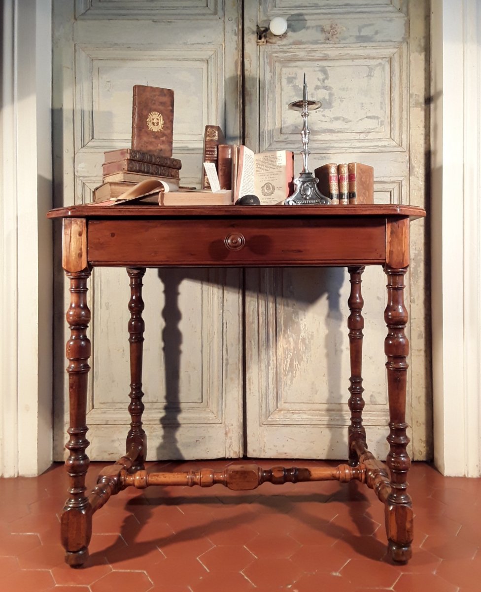 Table d'époque Louis XIII En Bois De Gaïac.