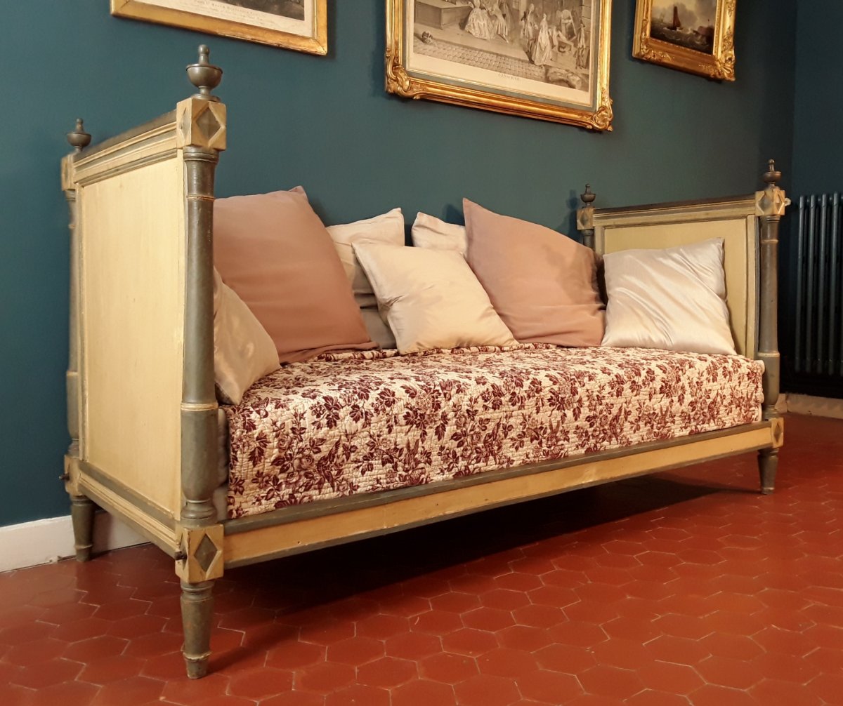 Rest Bed In Lacquered Wood .directory Period.-photo-2