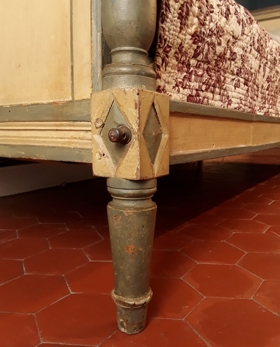 Rest Bed In Lacquered Wood .directory Period.-photo-3