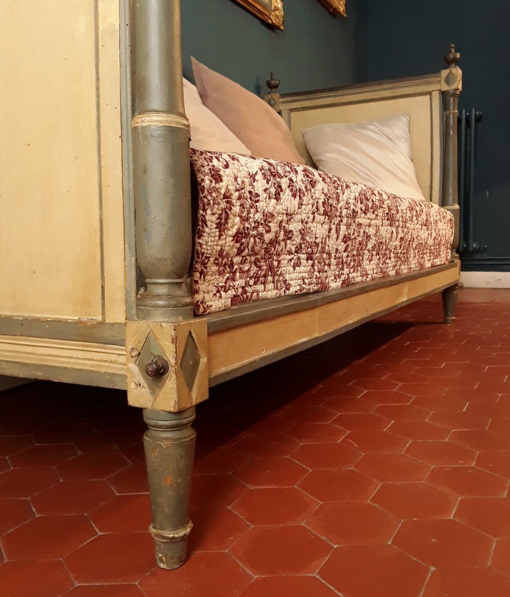 Rest Bed In Lacquered Wood .directory Period.-photo-4