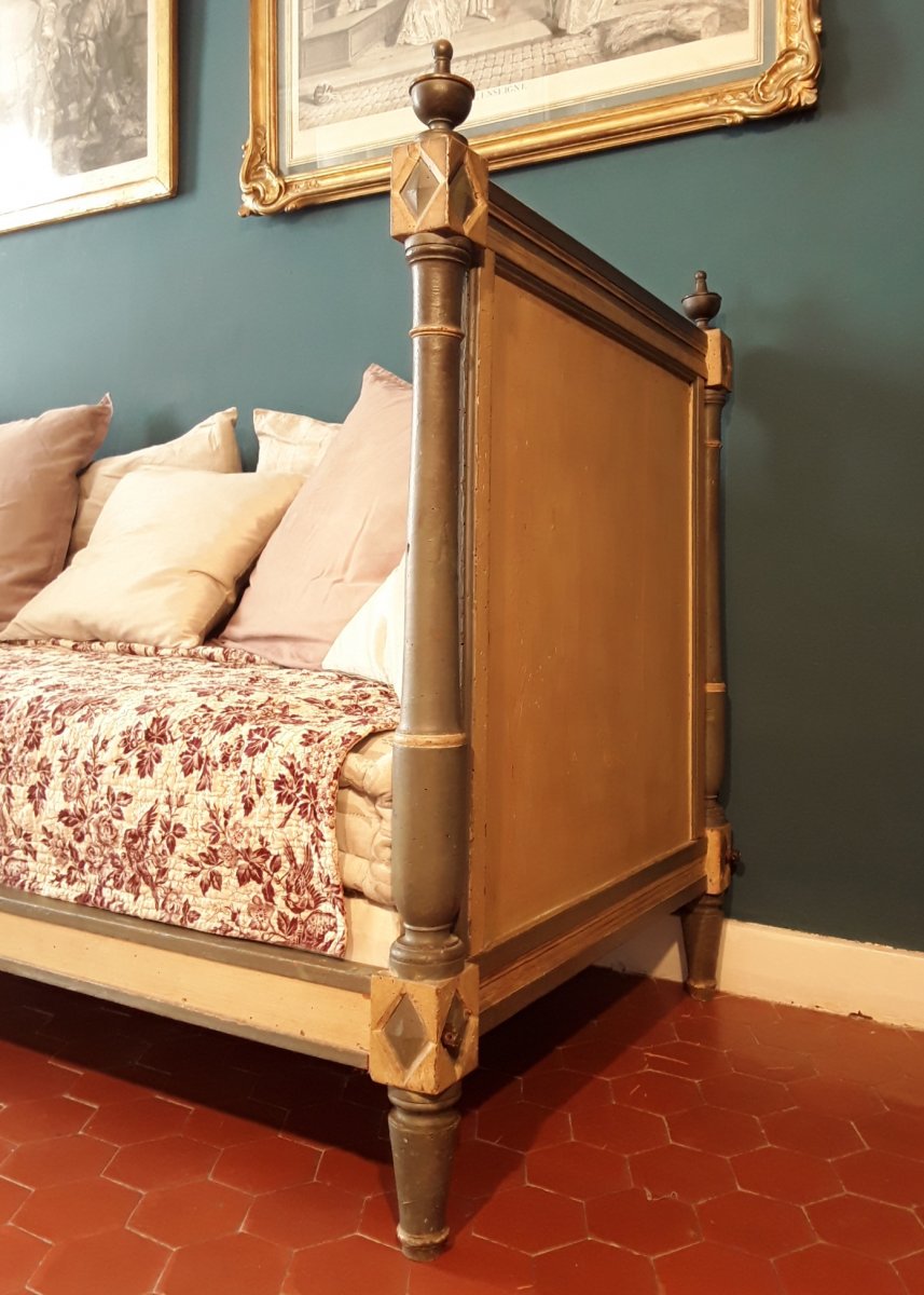 Rest Bed In Lacquered Wood .directory Period.-photo-3