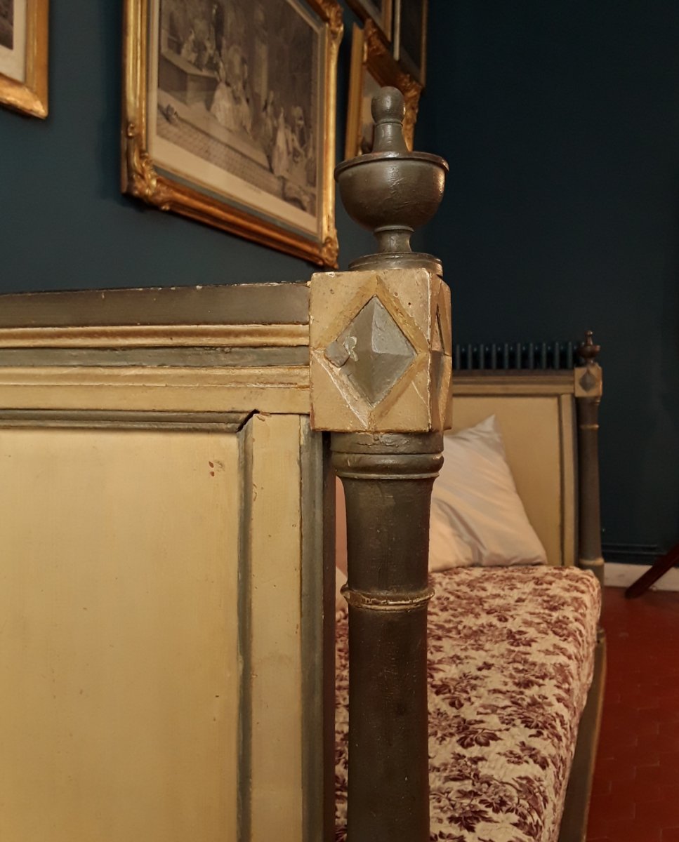 Rest Bed In Lacquered Wood .directory Period.-photo-4