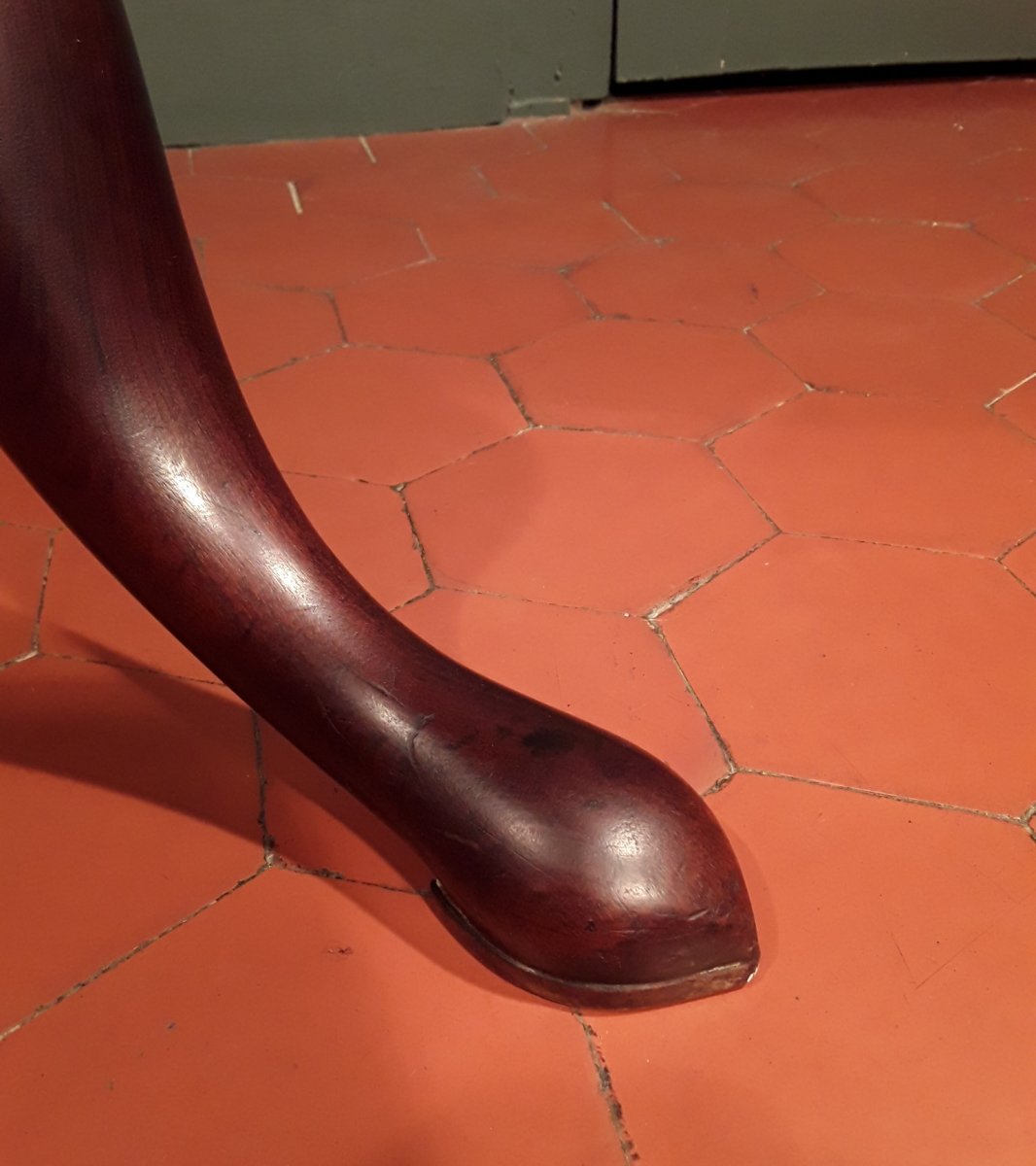 Louis XVI Mahogany Pedestal Table. -photo-4