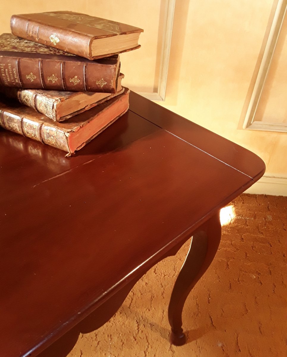 Louis XV Period Table With Deer Feet.-photo-8