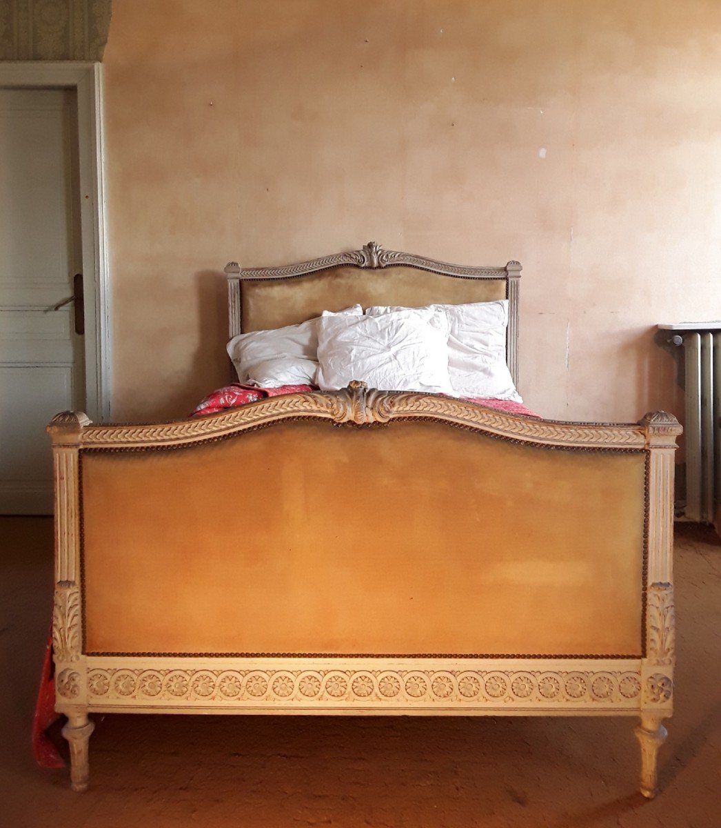 Louis XVI Style Lacquered Wood Bed.-photo-4