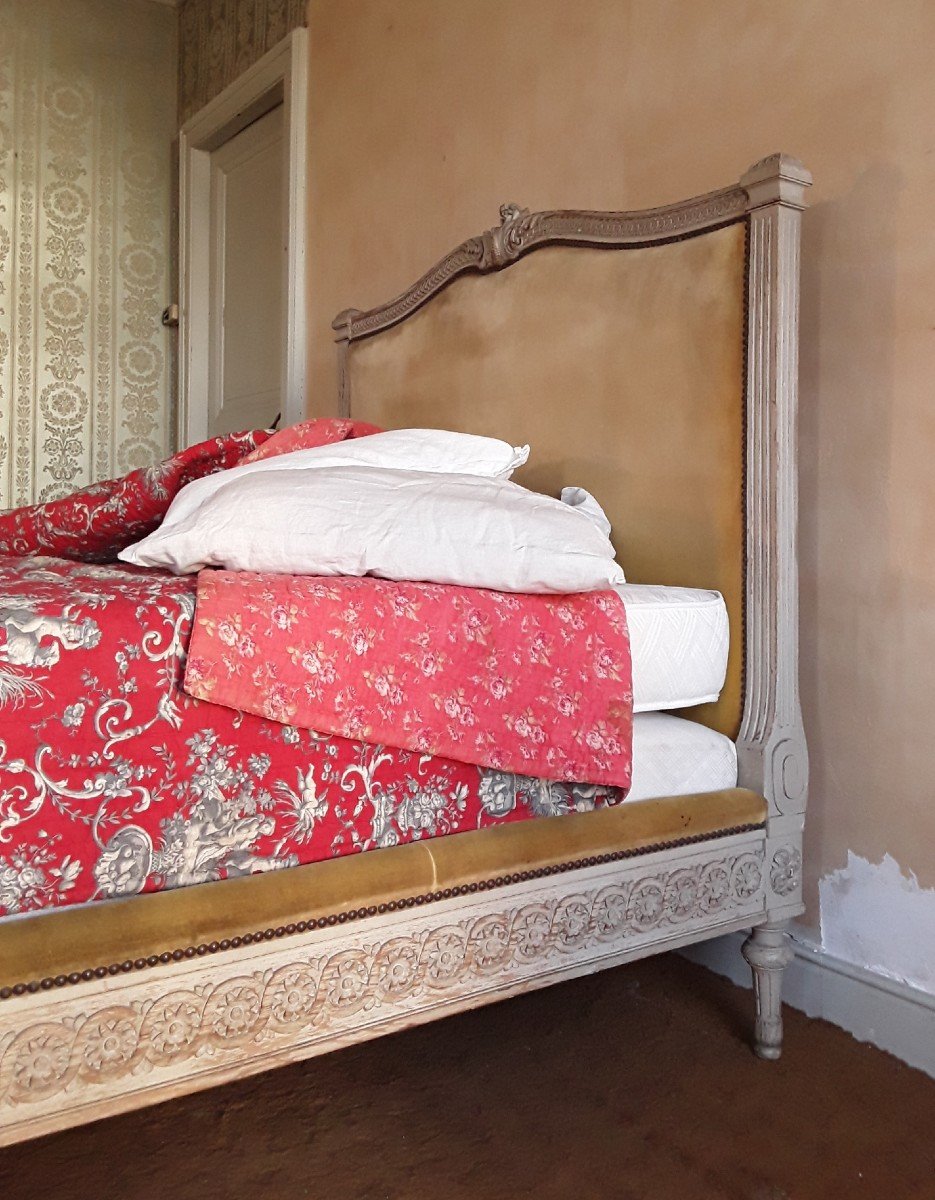 Louis XVI Style Lacquered Wood Bed.-photo-5