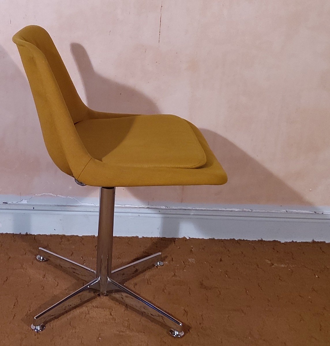 Series Of Four Vintage Armchairs-photo-1
