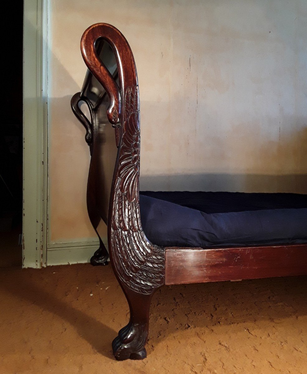Swan Decor Bench. Empire Period.-photo-2
