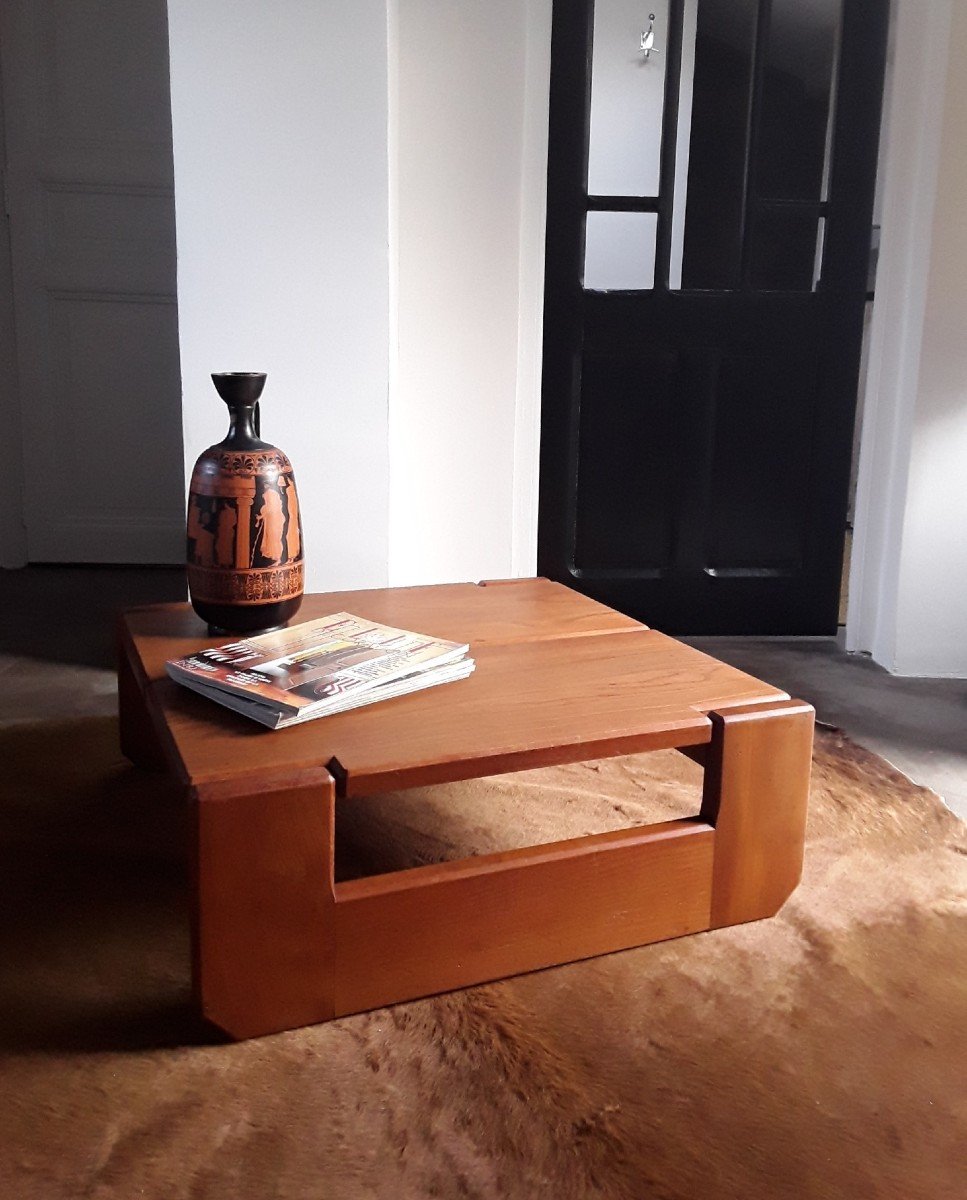 Low Table. Regain House.