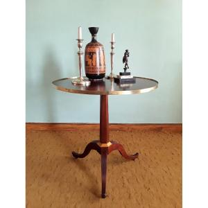 Guéridon à bascule d'époque Louis XVI. 