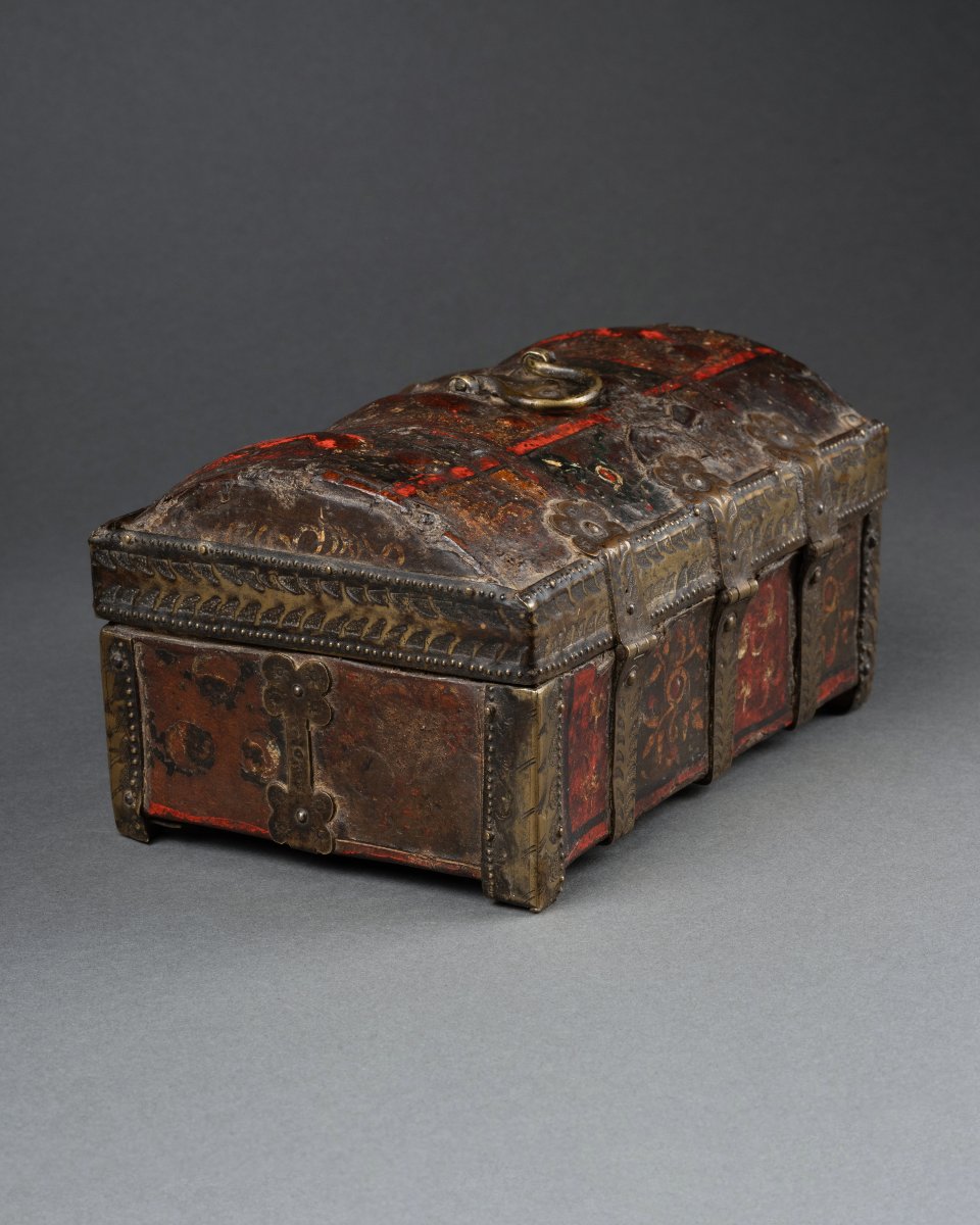 Coffret En Cuir Repoussé Et Polychrome, France, Fin Du XIVe Siècle, époque Gothique-photo-1