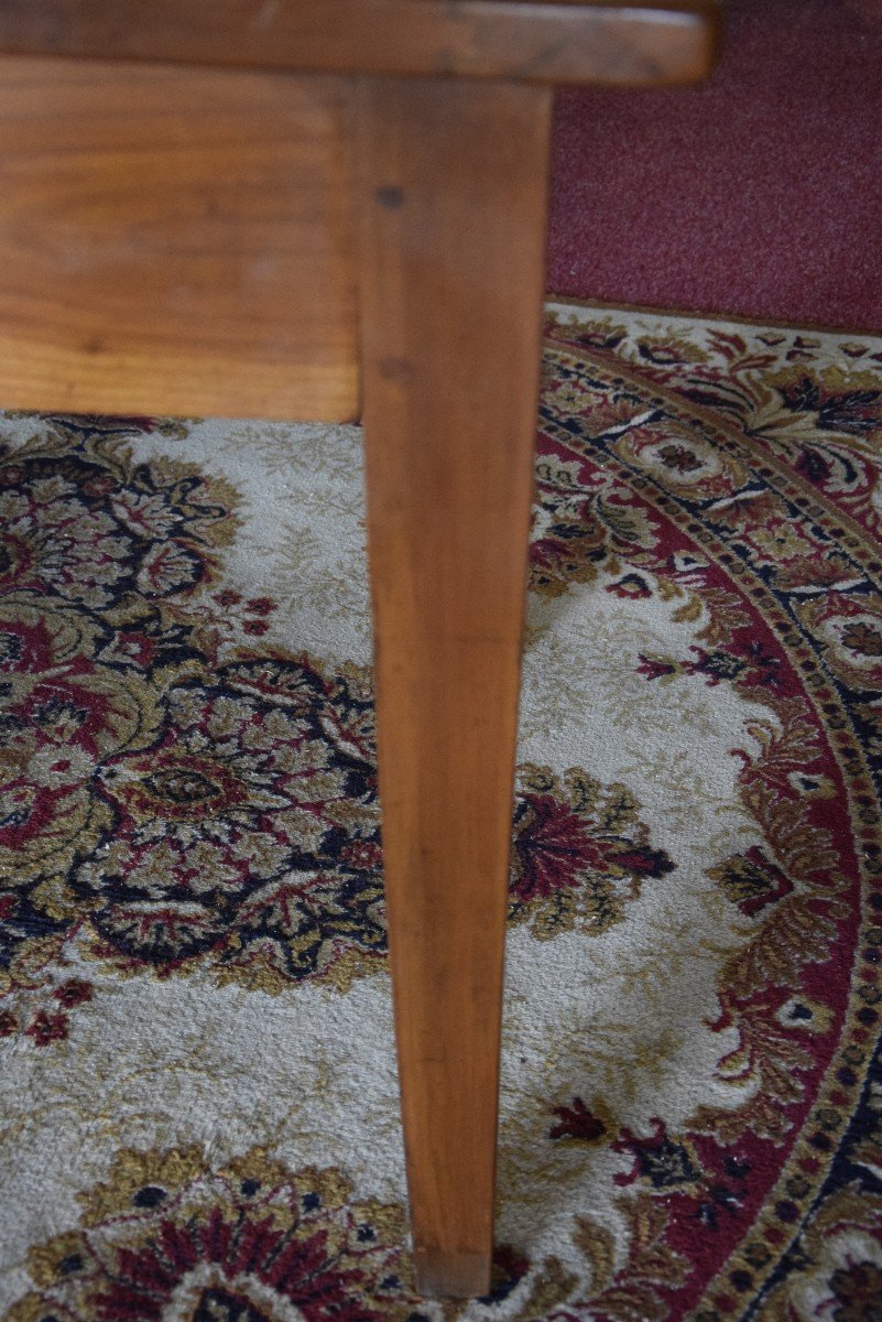 Cherry Wood Farmhouse Table.-photo-2