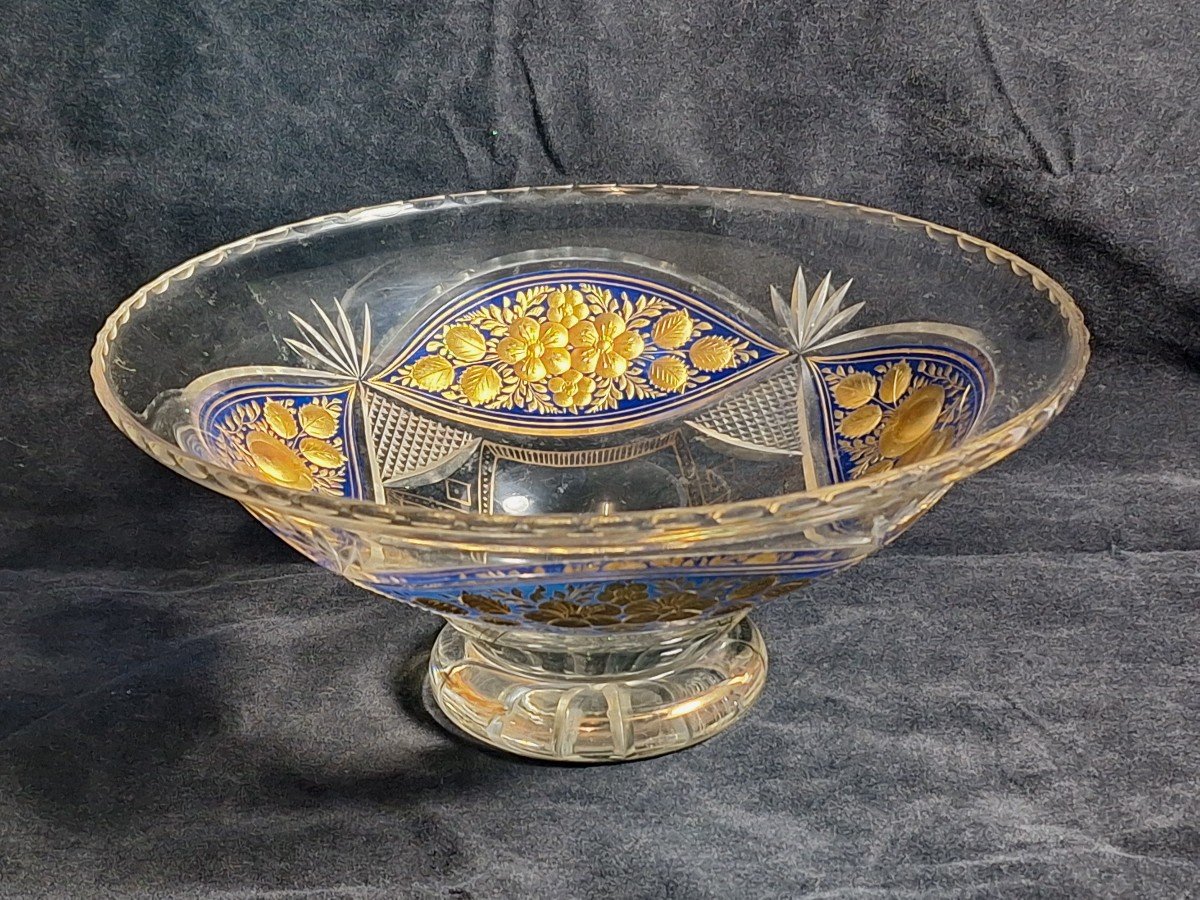 Coupe en cristal moulé et taillé , décor  floral  doré . vers 1900.-photo-2