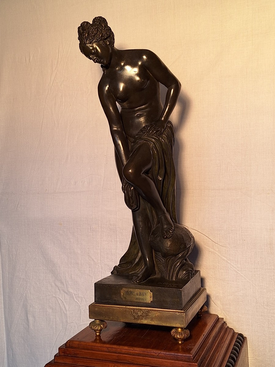 Christophe Gabriel Allegrain( d'après)  1710/1795   "Vénus au bain "sculpture en Bronze  19ème 
