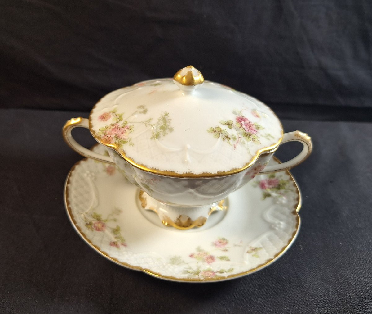 Ecuelle  à bouillon ,bol à bouillon ,en porcelaine de Limoges  , Haviland & Cie ,fin XIXème -photo-3