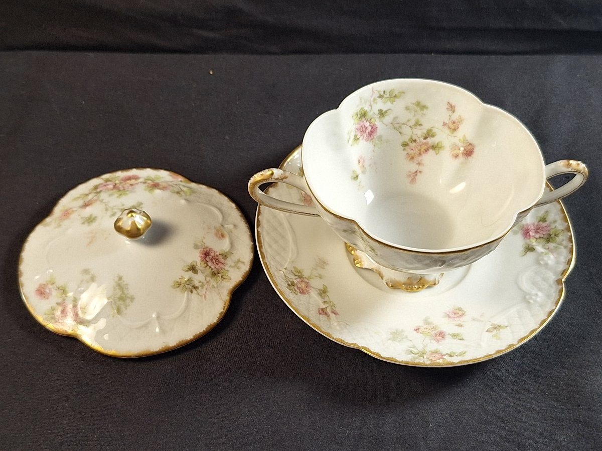 Ecuelle  à bouillon ,bol à bouillon ,en porcelaine de Limoges  , Haviland & Cie ,fin XIXème -photo-1