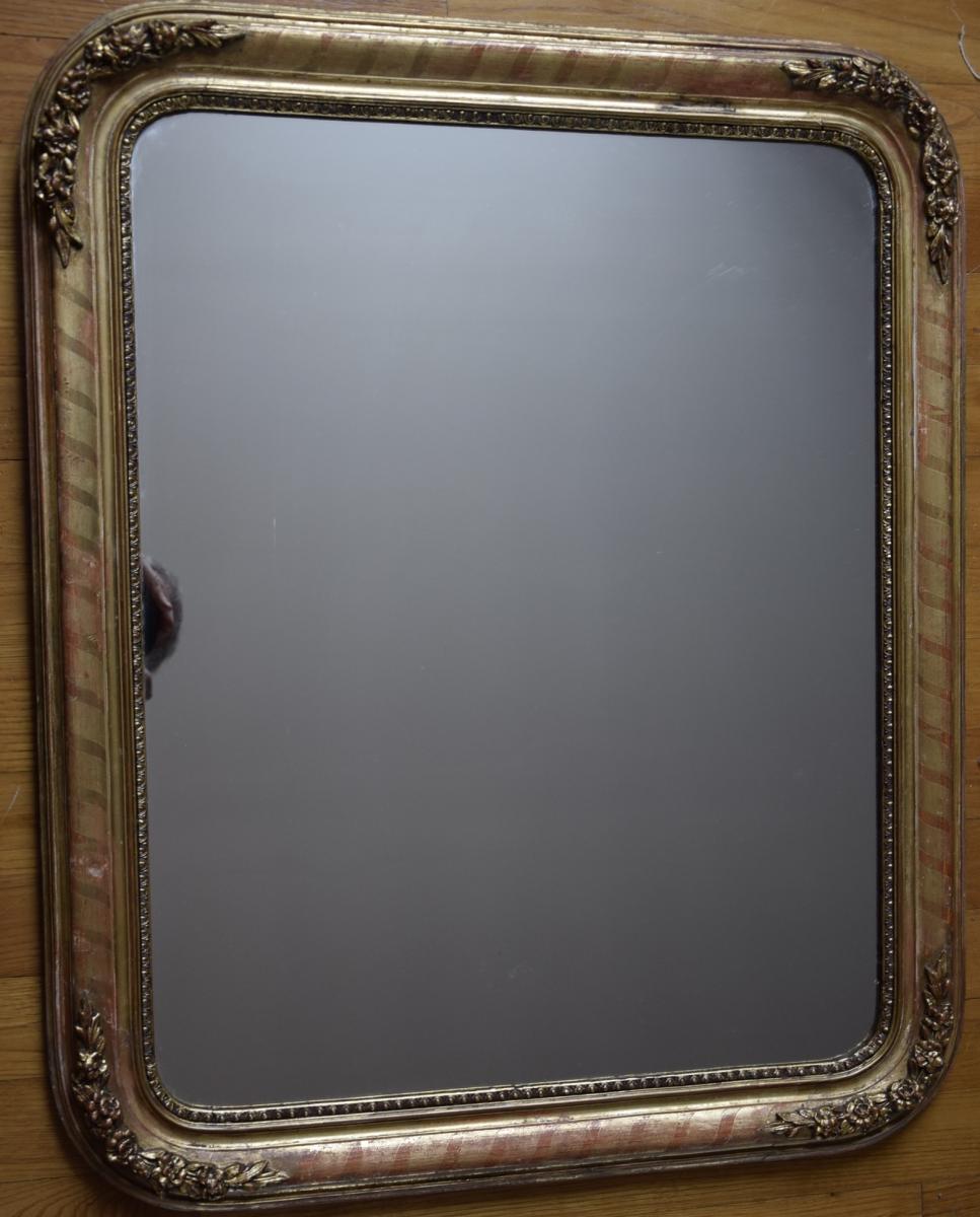 Petit Miroir Louis Philippe En Bois Doré , H=82,5cm 