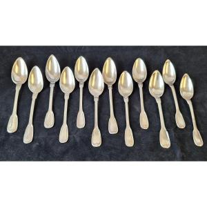 12 cuillères à dessert ou café en argent ,poinçon Minerve 1er titre,  XIXème - ébut XXème 