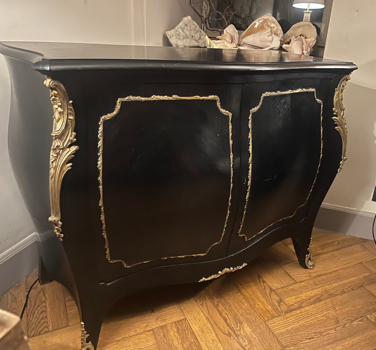 Louis 15 Chest Of Drawers