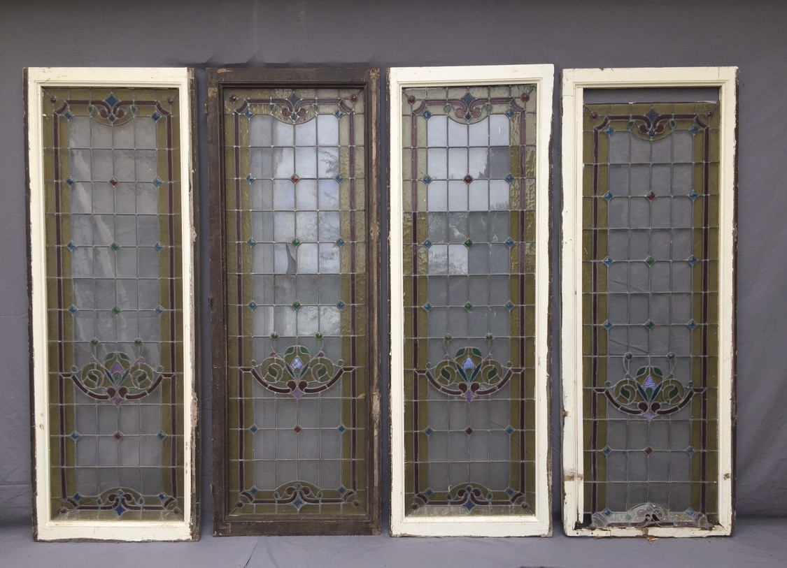 Six grands vitraux