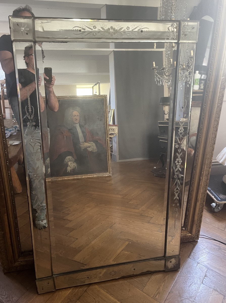 Venetian Mirror -photo-1