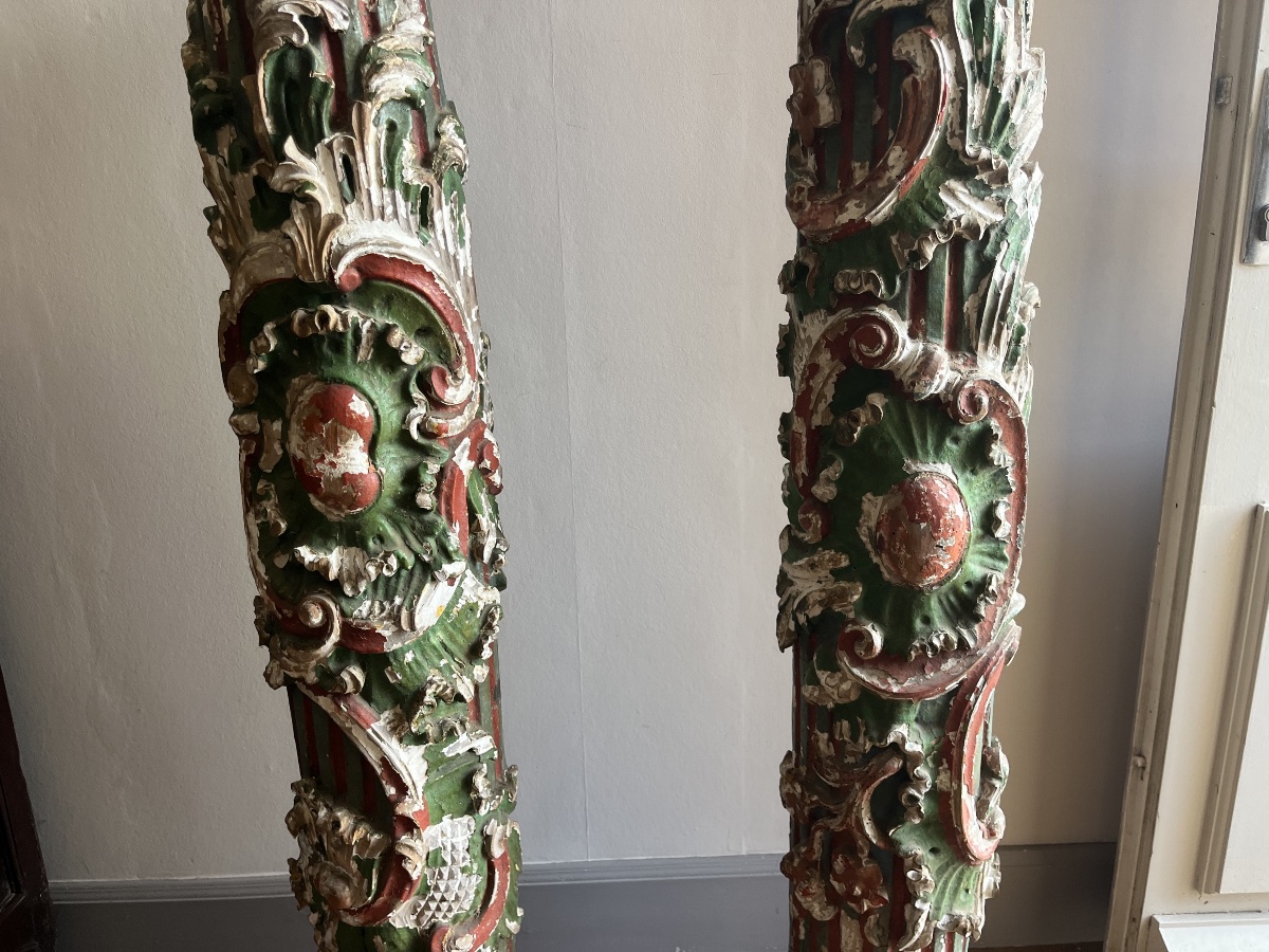 Pair Of Columns -photo-3