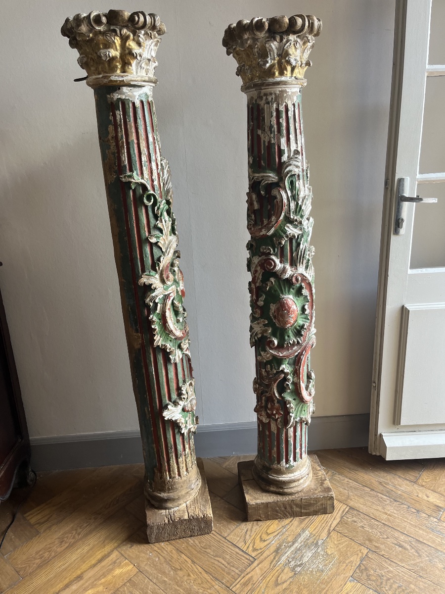 Pair Of Columns -photo-2