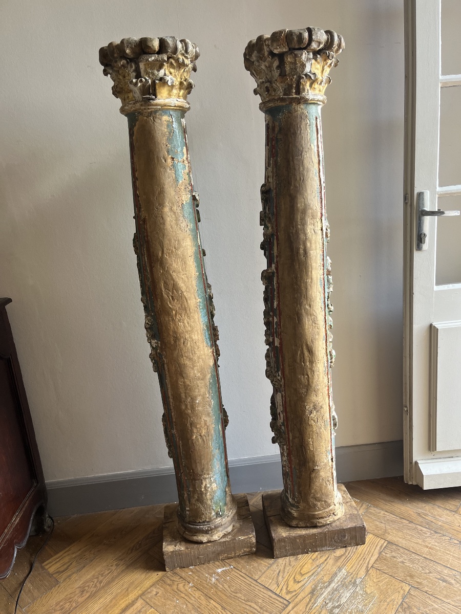 Pair Of Columns -photo-3
