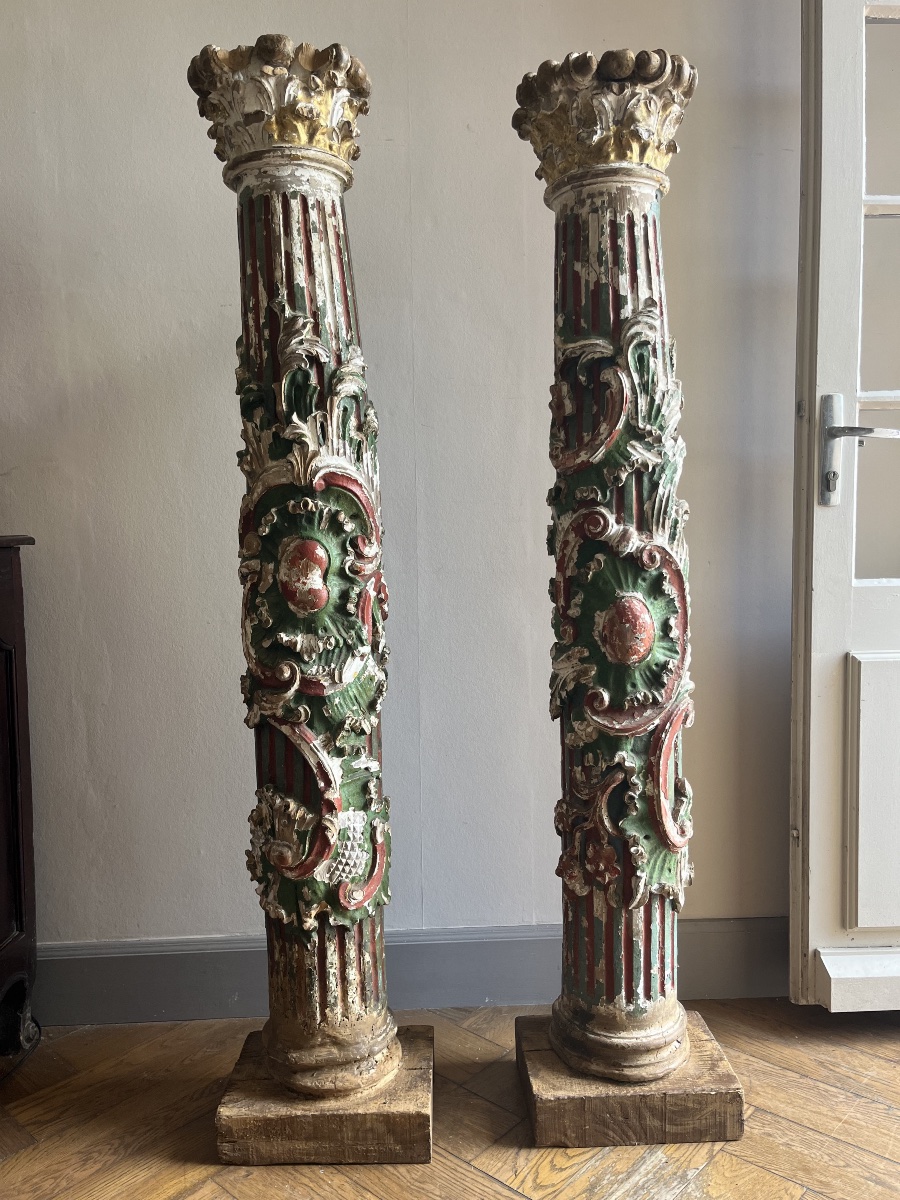 Pair Of Columns 