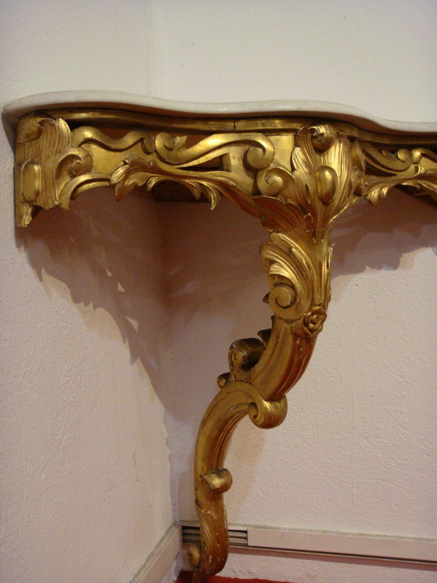 Golden Console-photo-3