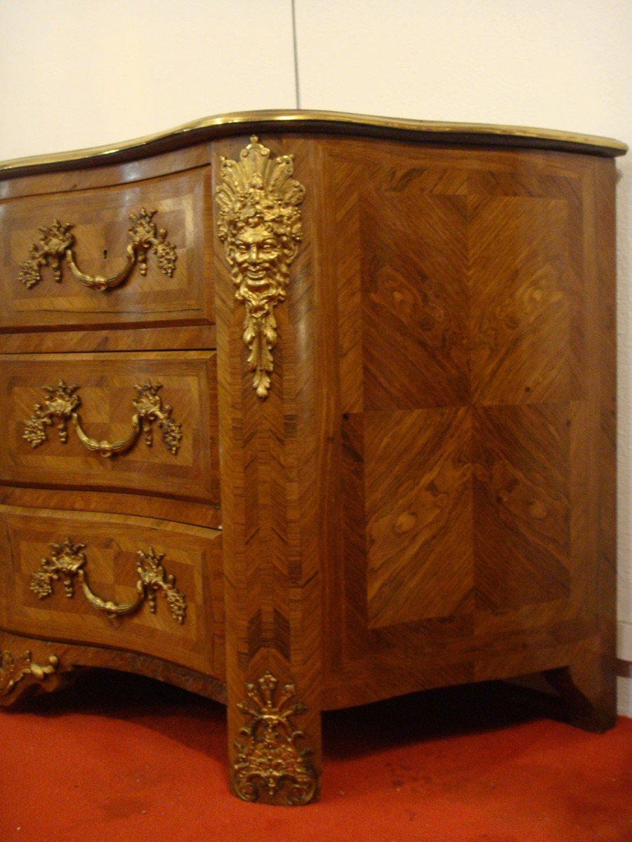 Commode De Style Régence -photo-2