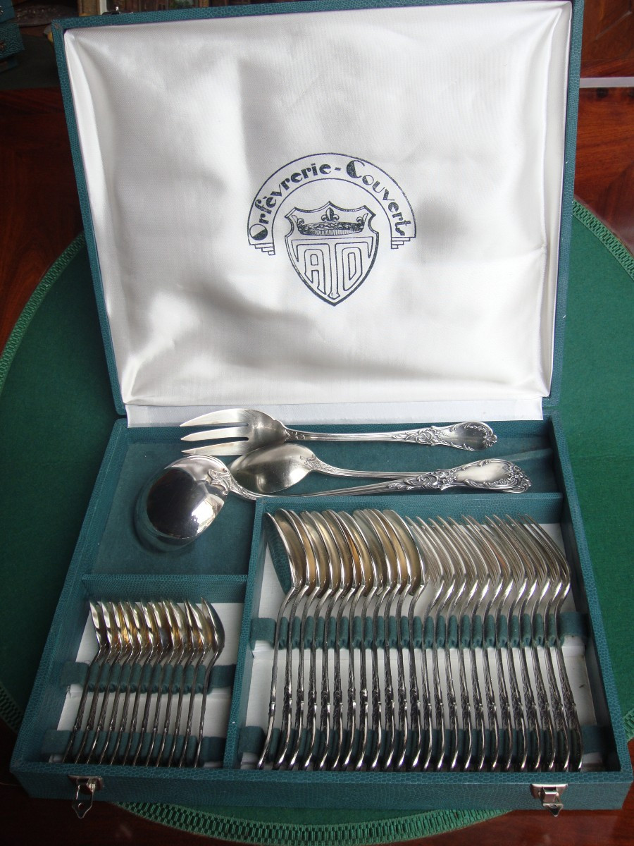 Ménagère métal argenté 