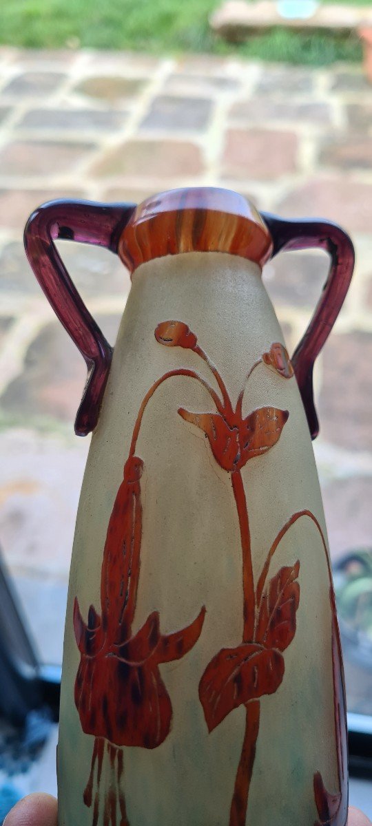 Rare Vase Le Verre Français Dégagé à L Acide Et Anses Appliquées à Chaud vers 1920-photo-3