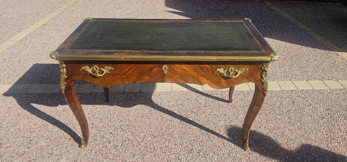 Pretty Small Louis XV Style Flat Desk, 19th Century, Rosewood And Gilded Bronze-photo-2