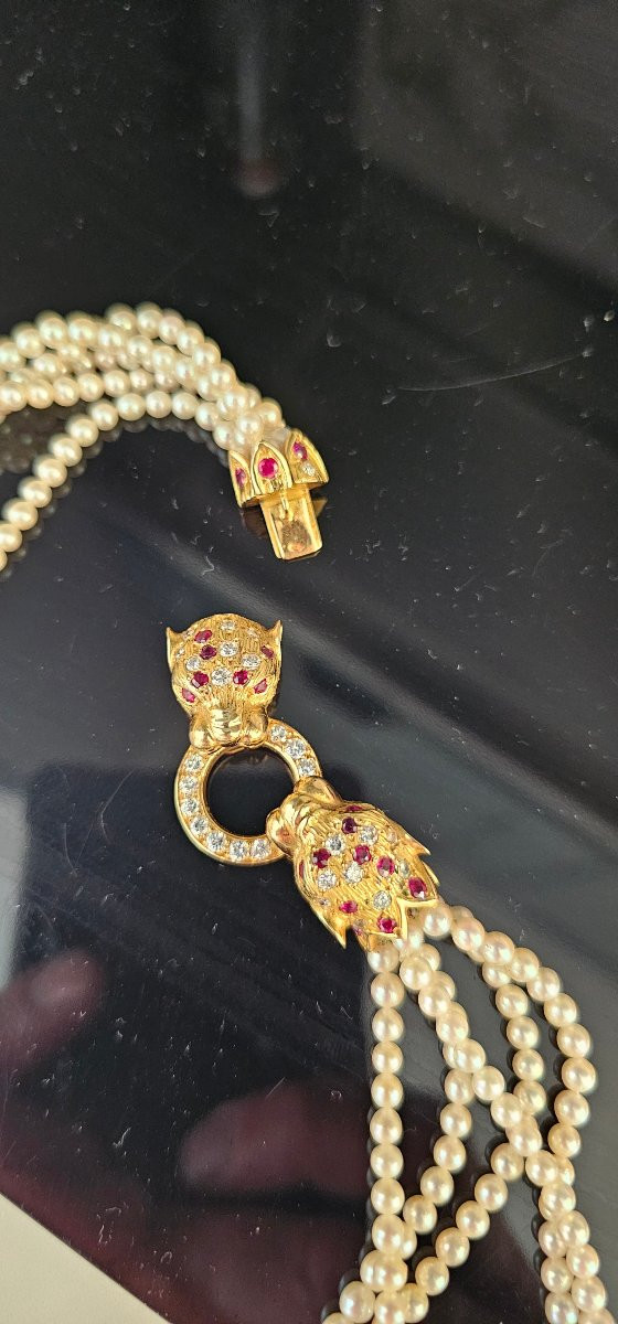 Joli collier a 5 rangs de perles avec fermoir en or rubis et diamants -photo-4