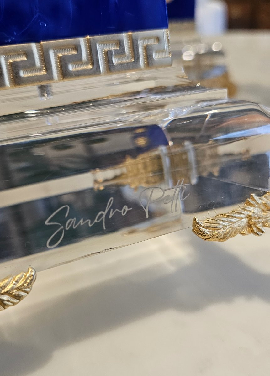 Rare Paire d'obélisque signée sandro petti pour la maison jansen plexiglas et bronze doré 55 cm-photo-4