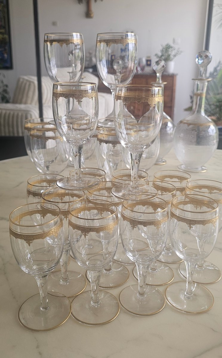 Grand service en cristal de saint Louis Modèle ROTY avec dorure 51 pièces -photo-3