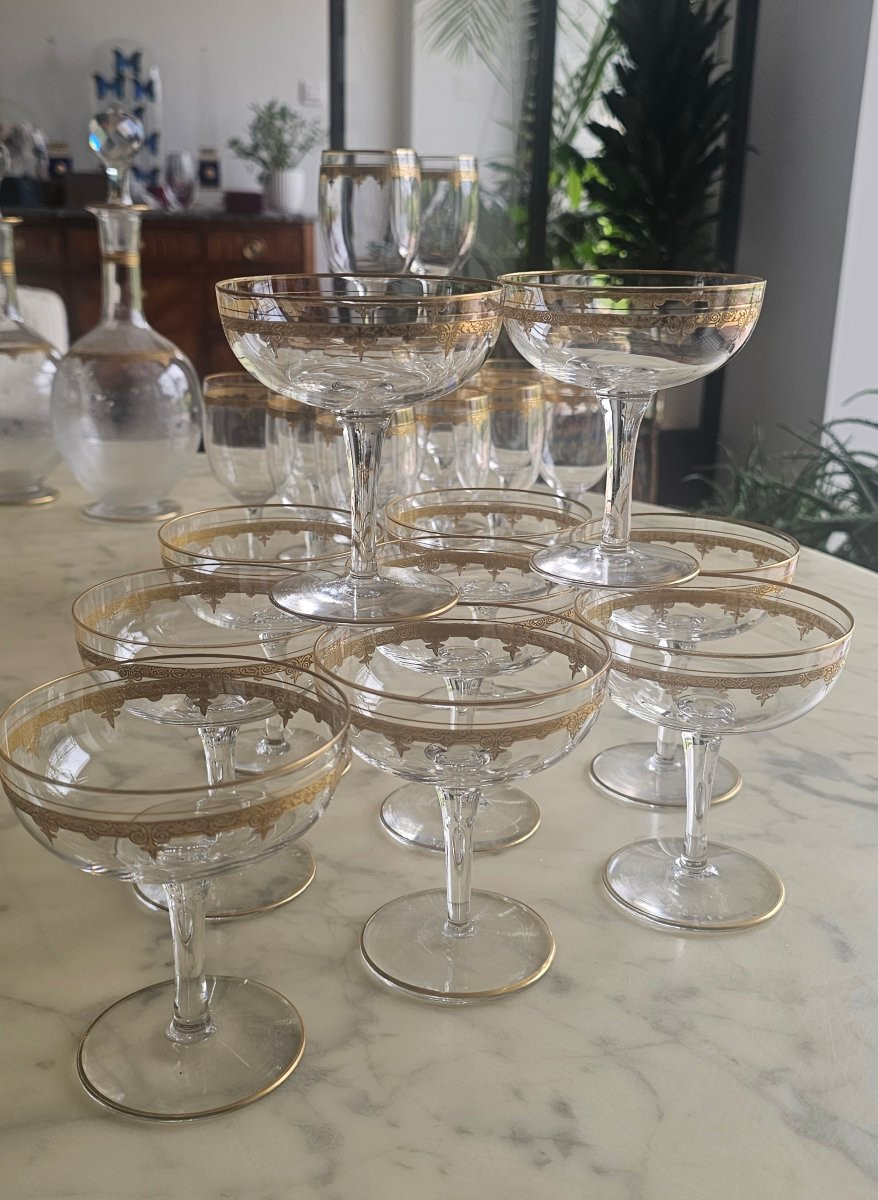 Grand service en cristal de saint Louis Modèle ROTY avec dorure 51 pièces -photo-4